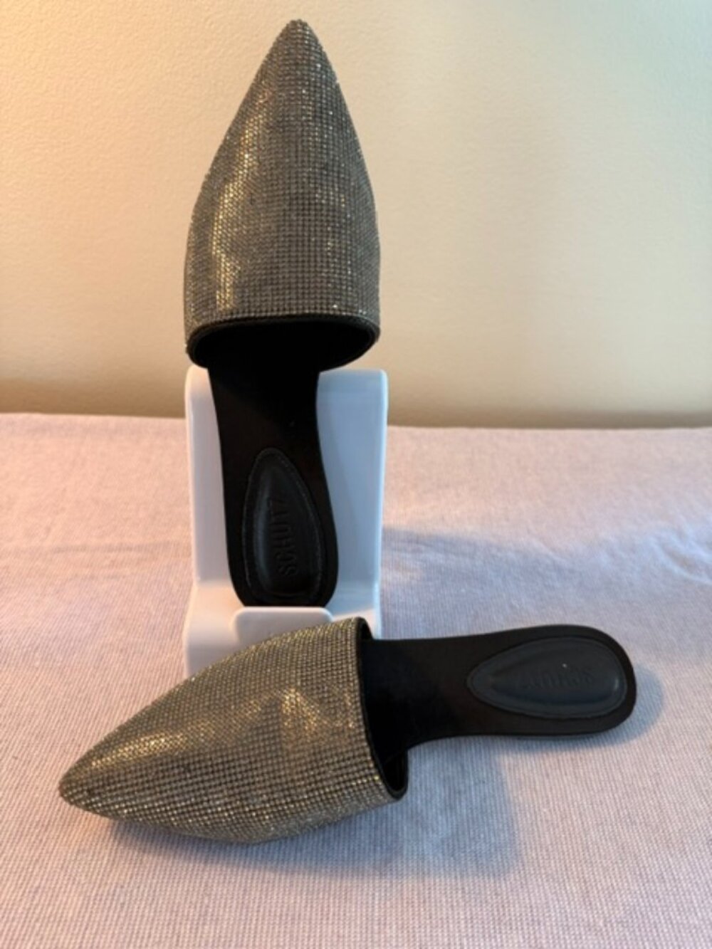 SCHUTZ Rhinestone Pointed Toe Mules Flats Size 8